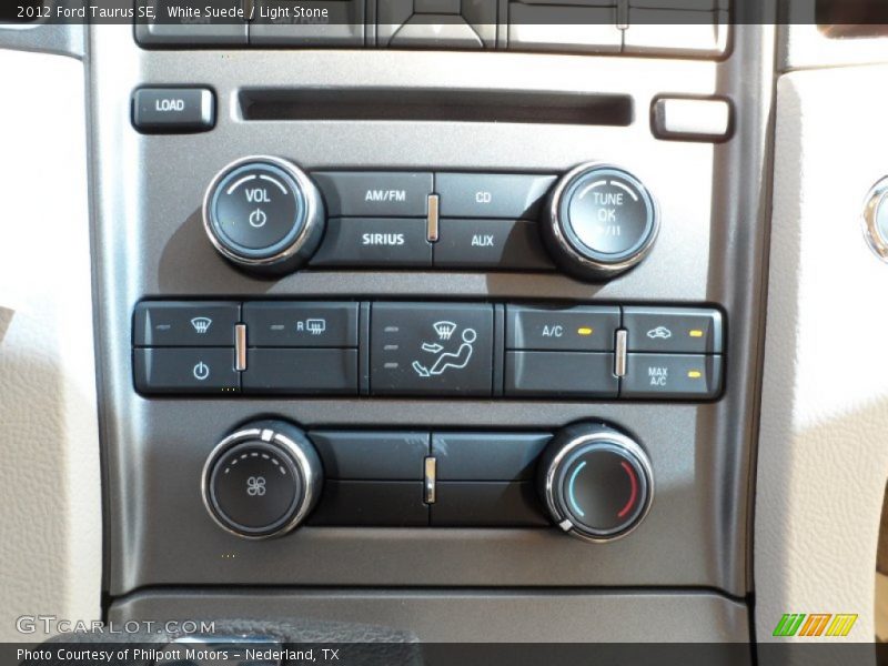 Controls of 2012 Taurus SE