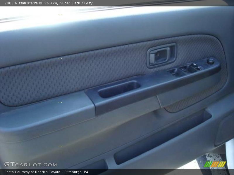 Super Black / Gray 2003 Nissan Xterra XE V6 4x4