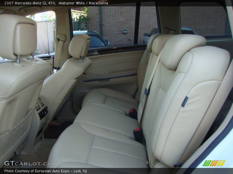 Alabaster White / Macadamia 2007 Mercedes-Benz GL 450