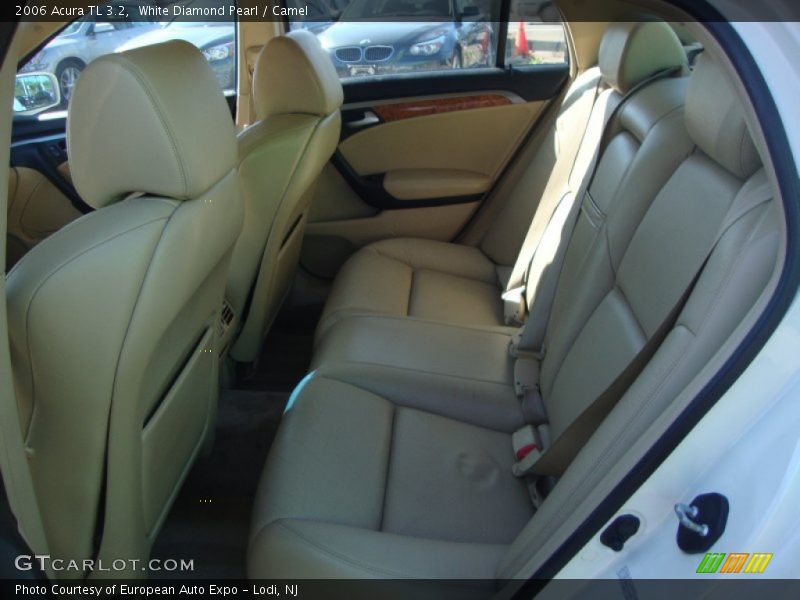 White Diamond Pearl / Camel 2006 Acura TL 3.2