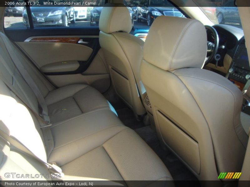 White Diamond Pearl / Camel 2006 Acura TL 3.2