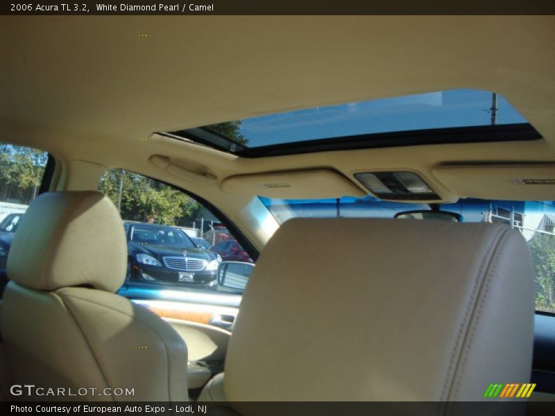 White Diamond Pearl / Camel 2006 Acura TL 3.2
