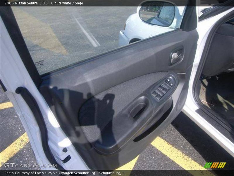 Cloud White / Sage 2006 Nissan Sentra 1.8 S