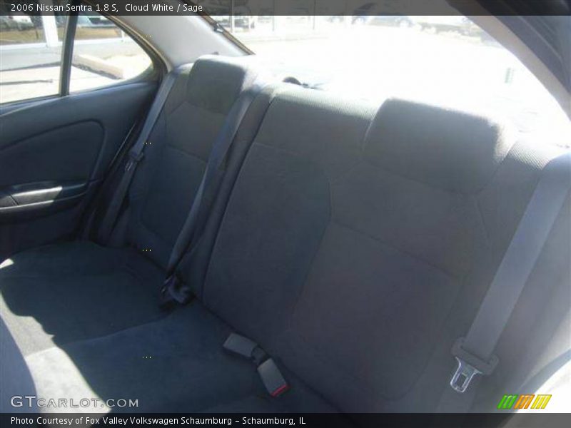 Cloud White / Sage 2006 Nissan Sentra 1.8 S