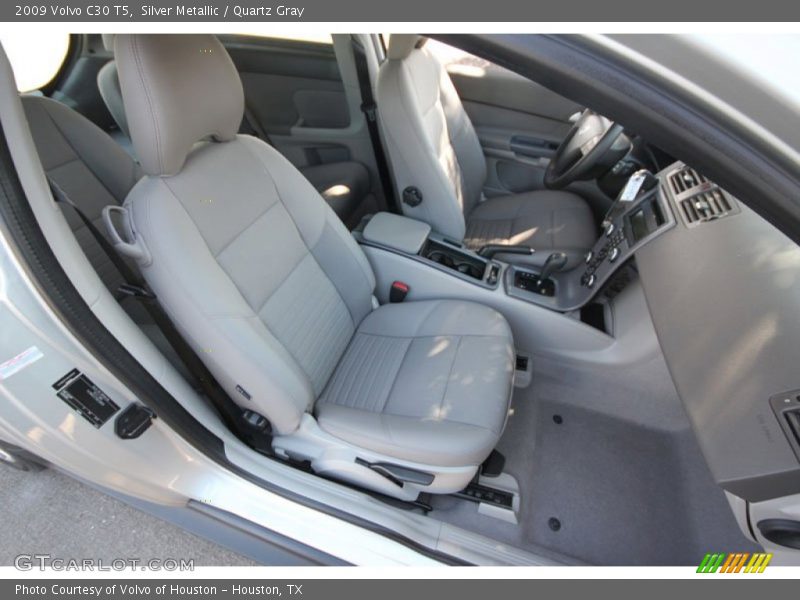  2009 C30 T5 Quartz Gray Interior