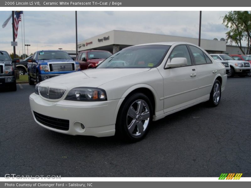 Front 3/4 View of 2006 LS V8