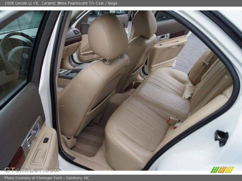  2006 LS V8 Beige Interior