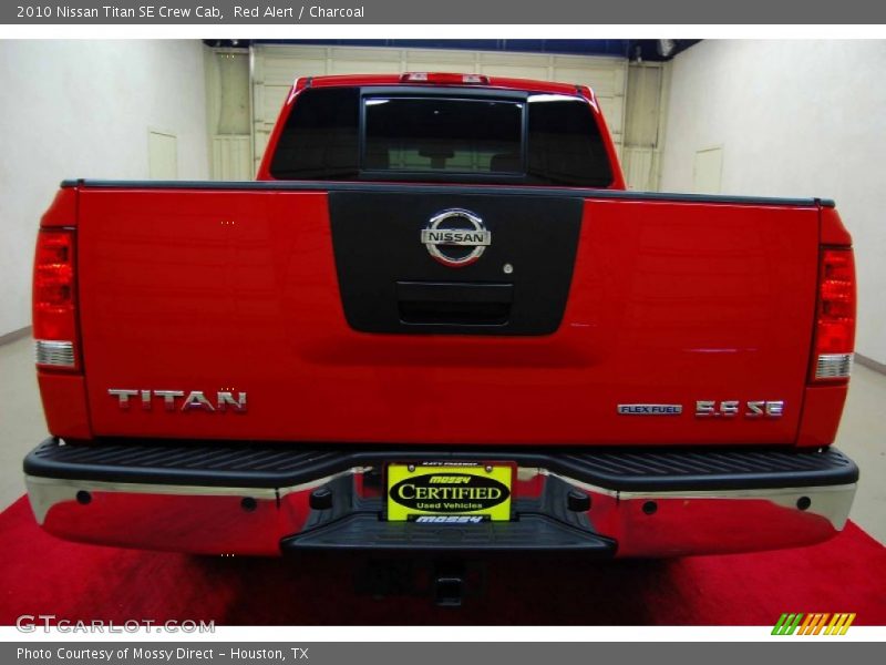 Red Alert / Charcoal 2010 Nissan Titan SE Crew Cab