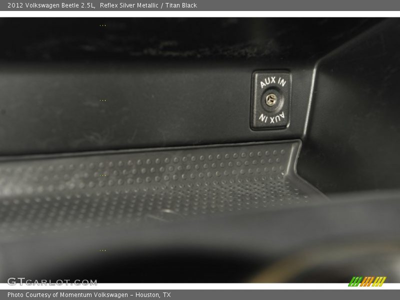 Reflex Silver Metallic / Titan Black 2012 Volkswagen Beetle 2.5L