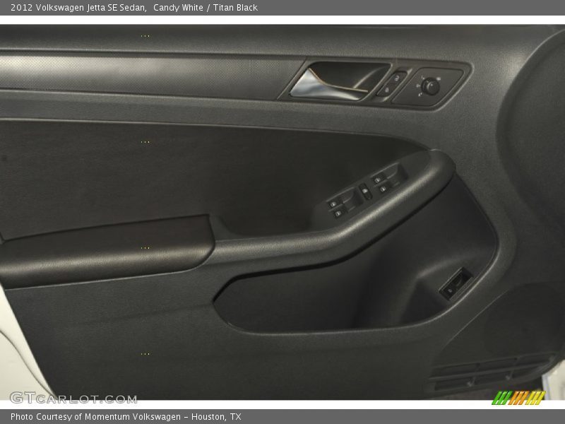 Candy White / Titan Black 2012 Volkswagen Jetta SE Sedan