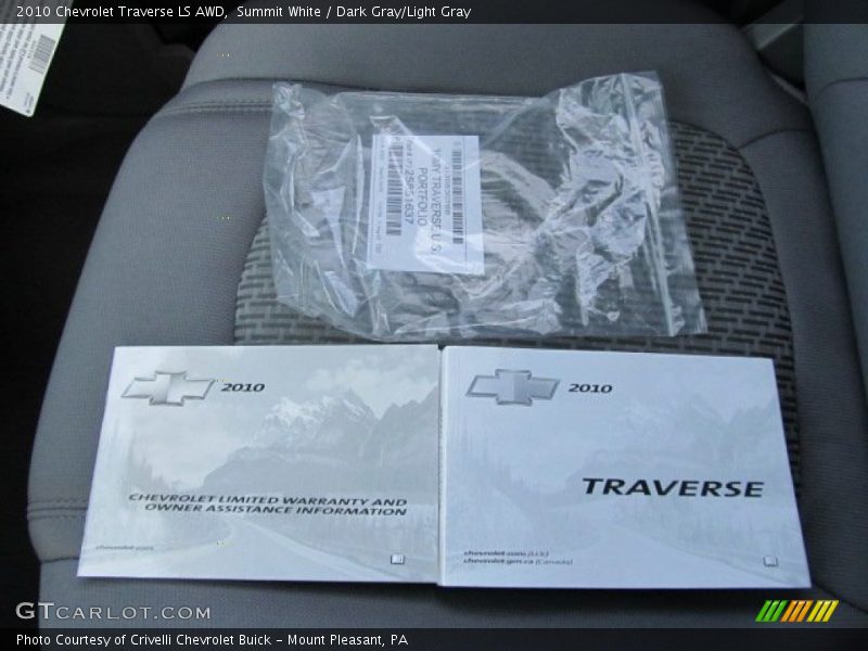 Summit White / Dark Gray/Light Gray 2010 Chevrolet Traverse LS AWD