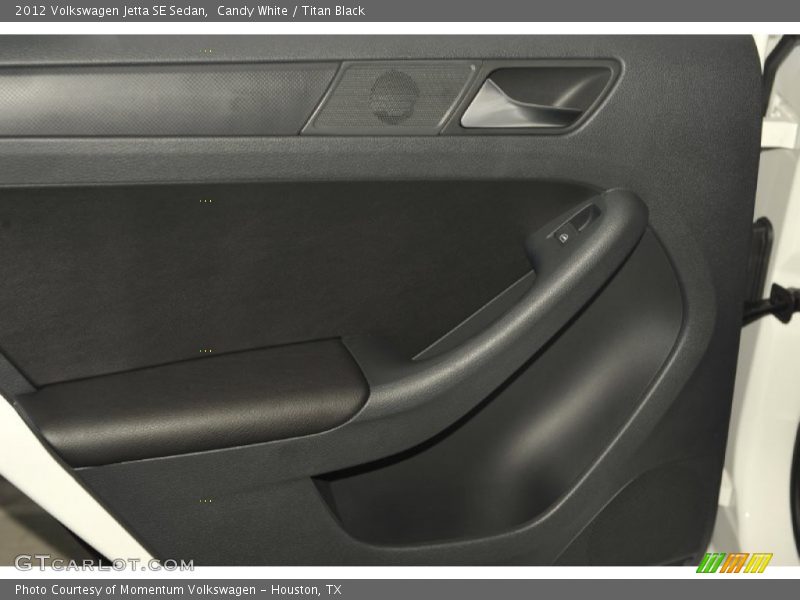 Candy White / Titan Black 2012 Volkswagen Jetta SE Sedan