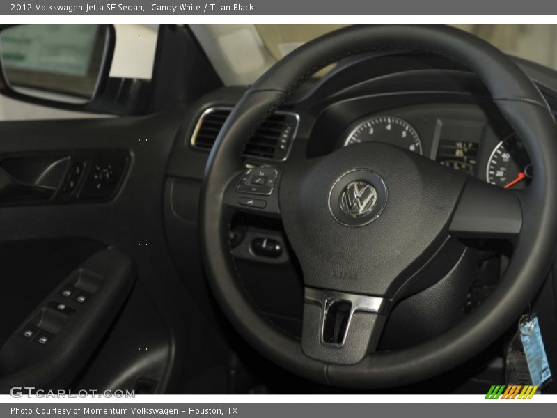 Candy White / Titan Black 2012 Volkswagen Jetta SE Sedan