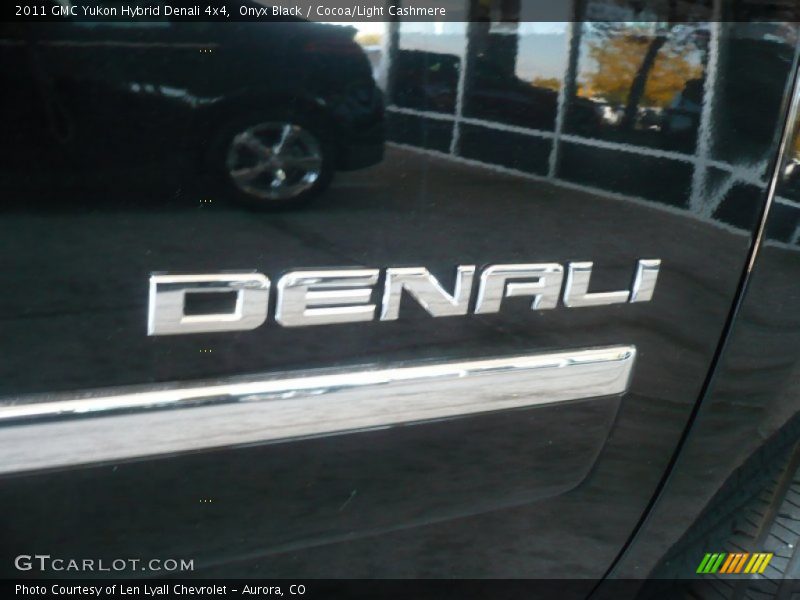  2011 Yukon Hybrid Denali 4x4 Logo