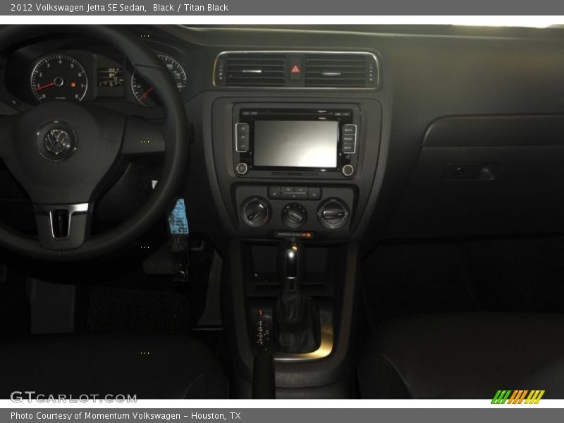 Black / Titan Black 2012 Volkswagen Jetta SE Sedan