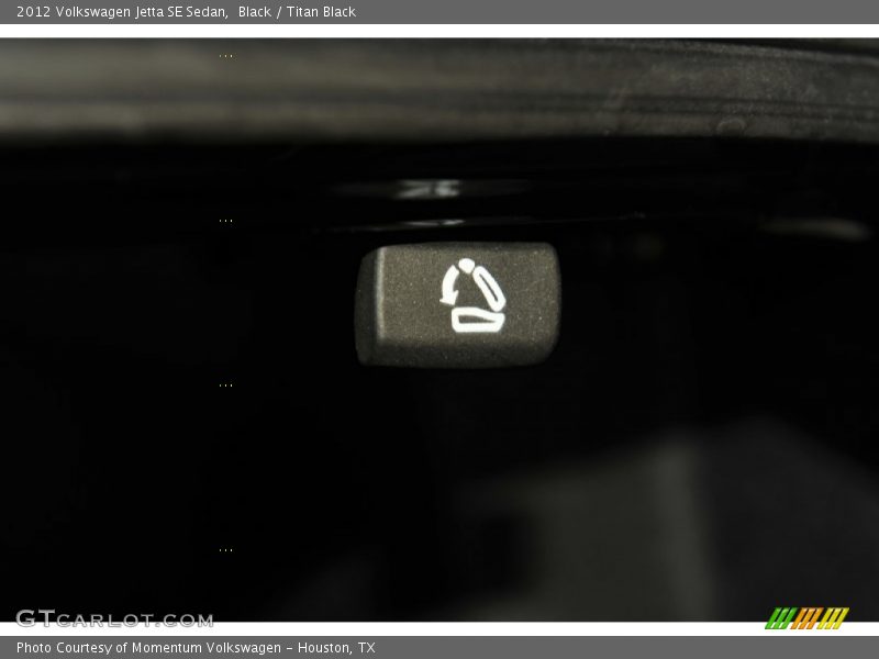 Black / Titan Black 2012 Volkswagen Jetta SE Sedan