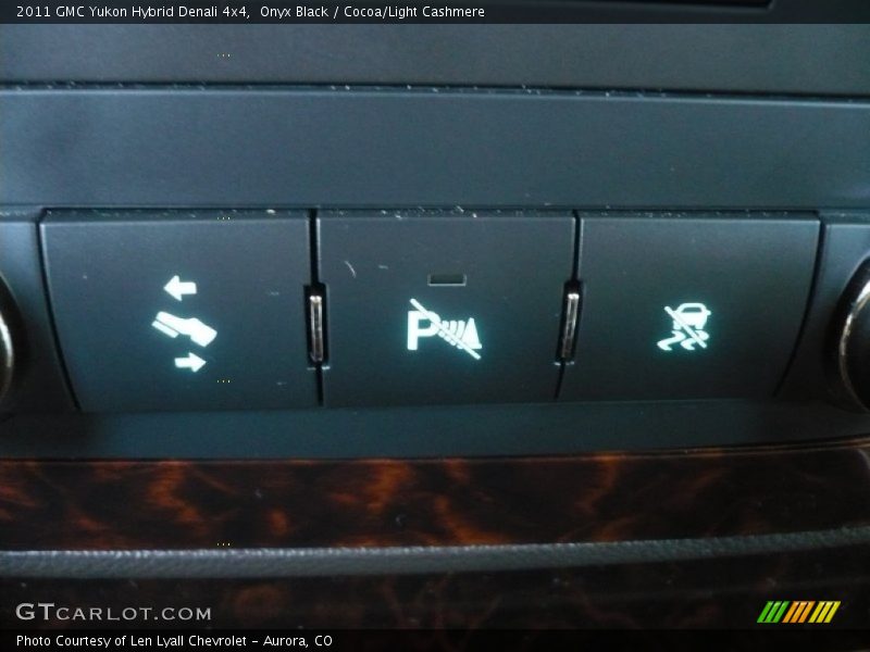 Controls of 2011 Yukon Hybrid Denali 4x4