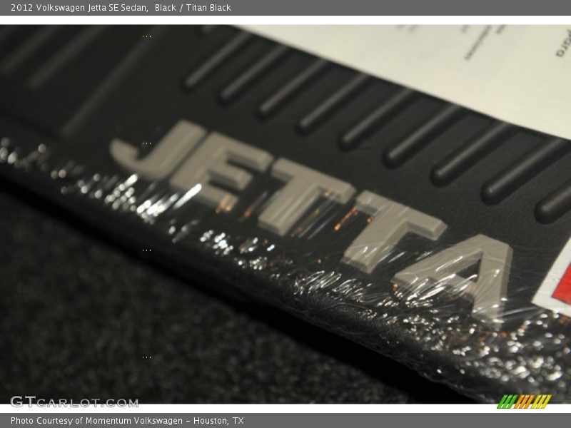 Black / Titan Black 2012 Volkswagen Jetta SE Sedan
