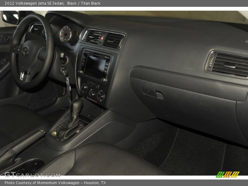 Black / Titan Black 2012 Volkswagen Jetta SE Sedan