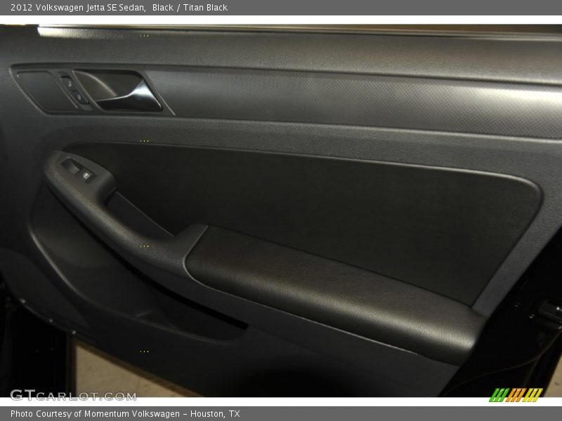 Black / Titan Black 2012 Volkswagen Jetta SE Sedan