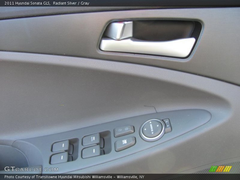 Radiant Silver / Gray 2011 Hyundai Sonata GLS
