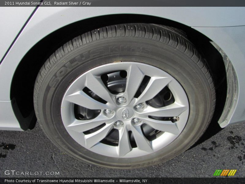 Radiant Silver / Gray 2011 Hyundai Sonata GLS