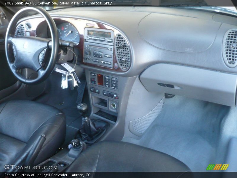 Dashboard of 2002 9-3 SE Convertible
