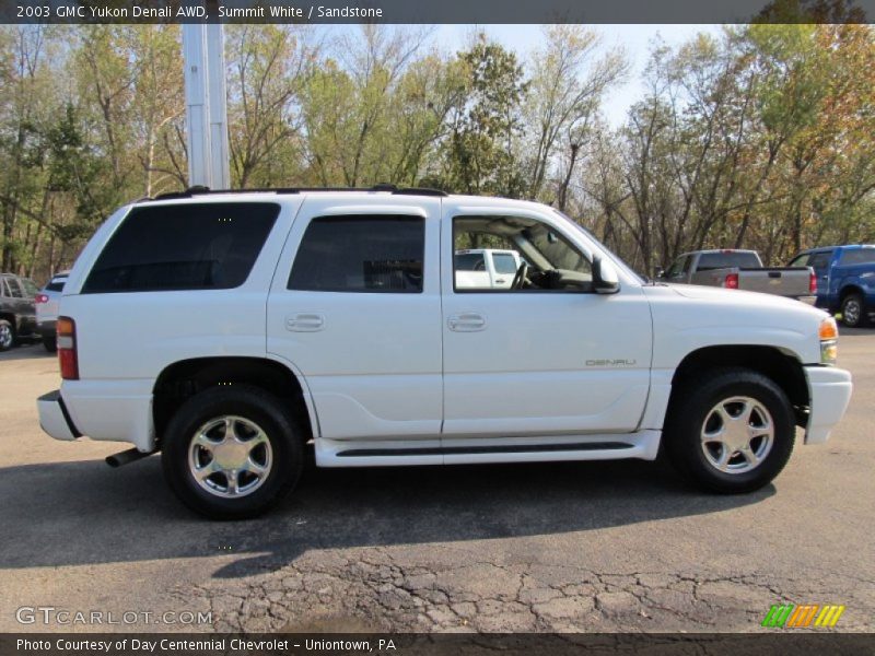 Summit White / Sandstone 2003 GMC Yukon Denali AWD