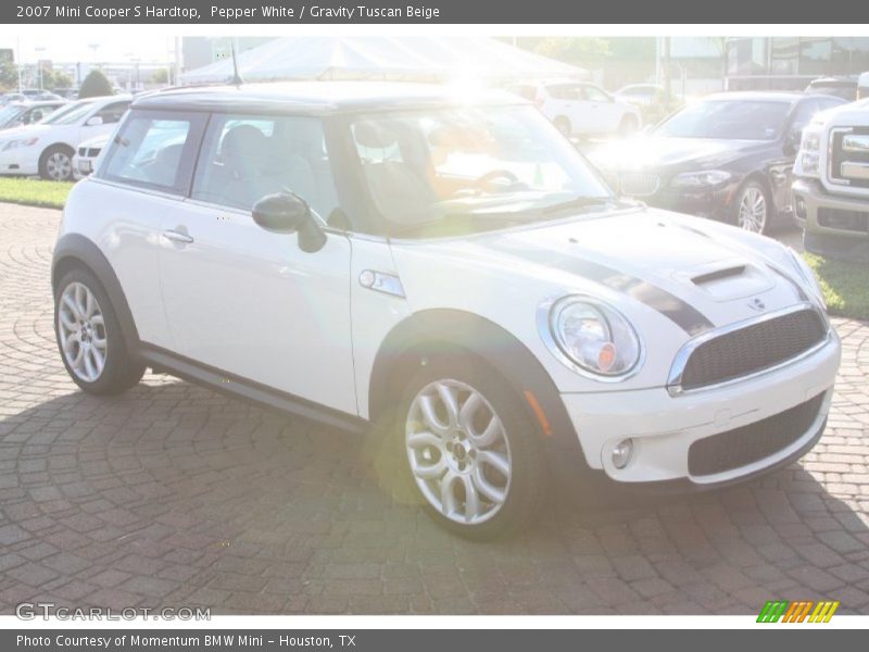 Pepper White / Gravity Tuscan Beige 2007 Mini Cooper S Hardtop