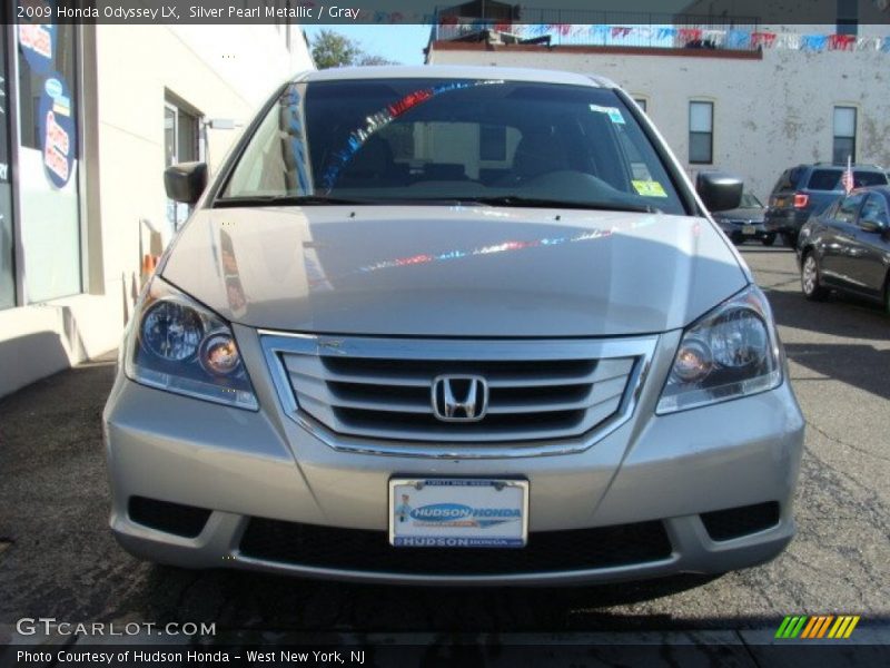 Silver Pearl Metallic / Gray 2009 Honda Odyssey LX
