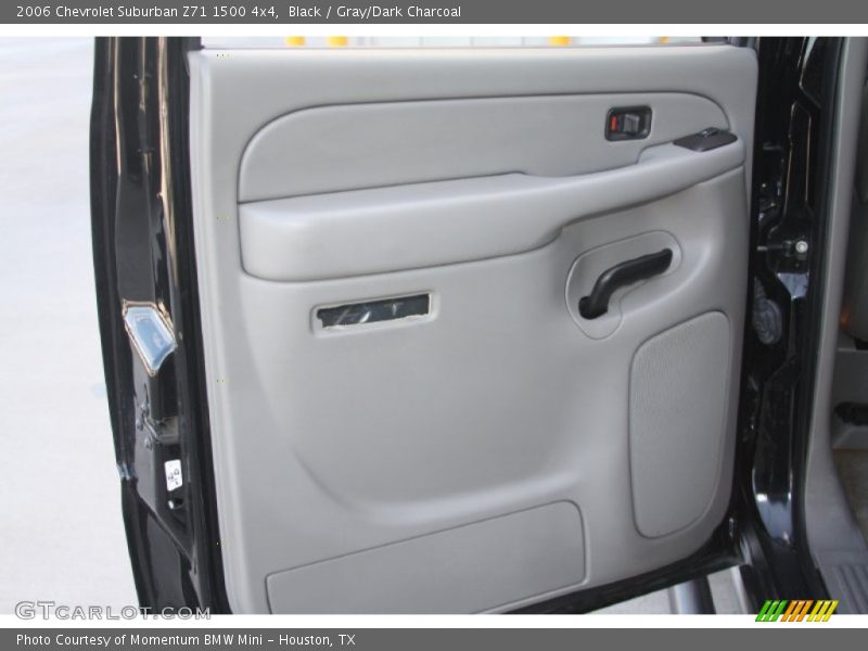 Black / Gray/Dark Charcoal 2006 Chevrolet Suburban Z71 1500 4x4