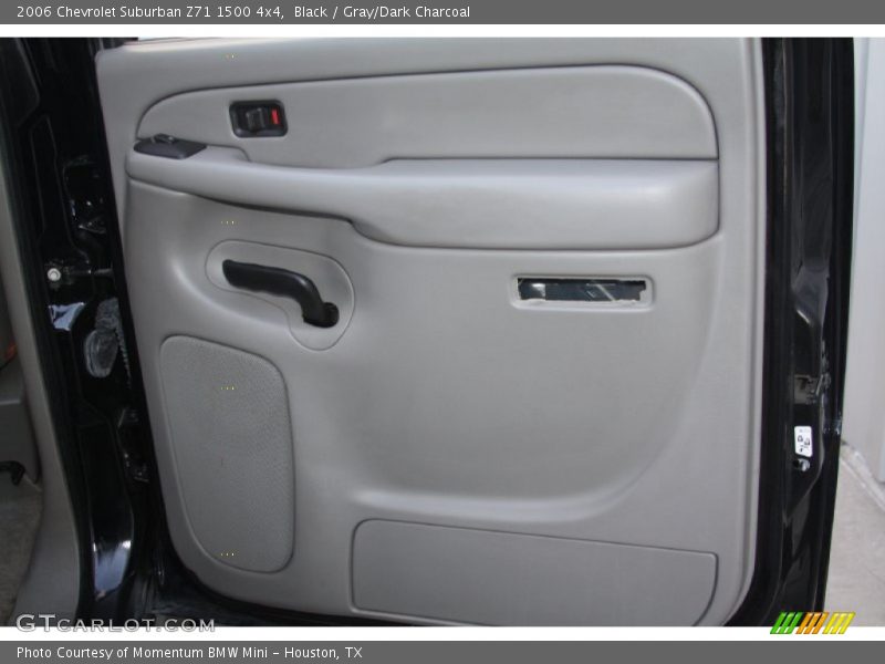 Black / Gray/Dark Charcoal 2006 Chevrolet Suburban Z71 1500 4x4