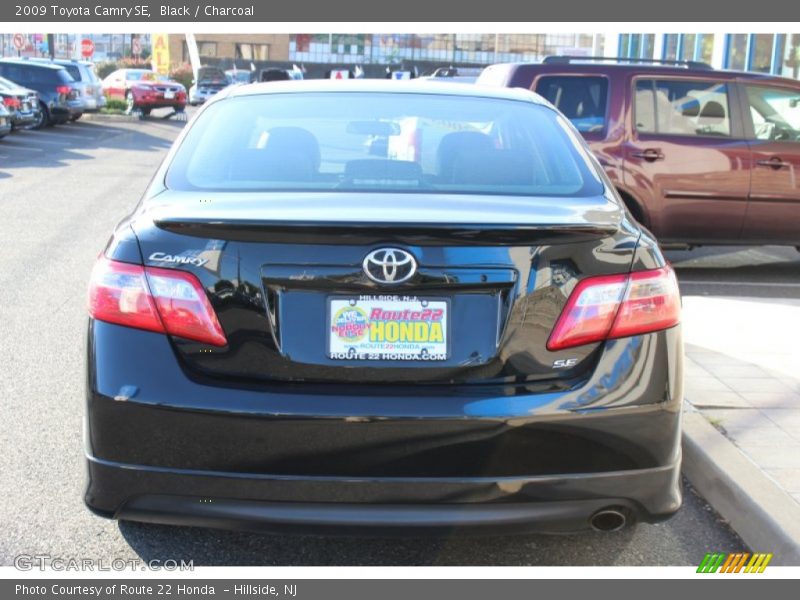 Black / Charcoal 2009 Toyota Camry SE
