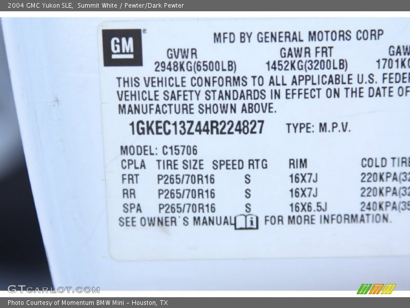 Summit White / Pewter/Dark Pewter 2004 GMC Yukon SLE
