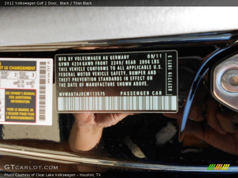 Black / Titan Black 2012 Volkswagen Golf 2 Door
