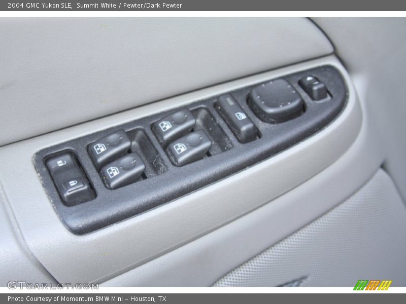 Summit White / Pewter/Dark Pewter 2004 GMC Yukon SLE