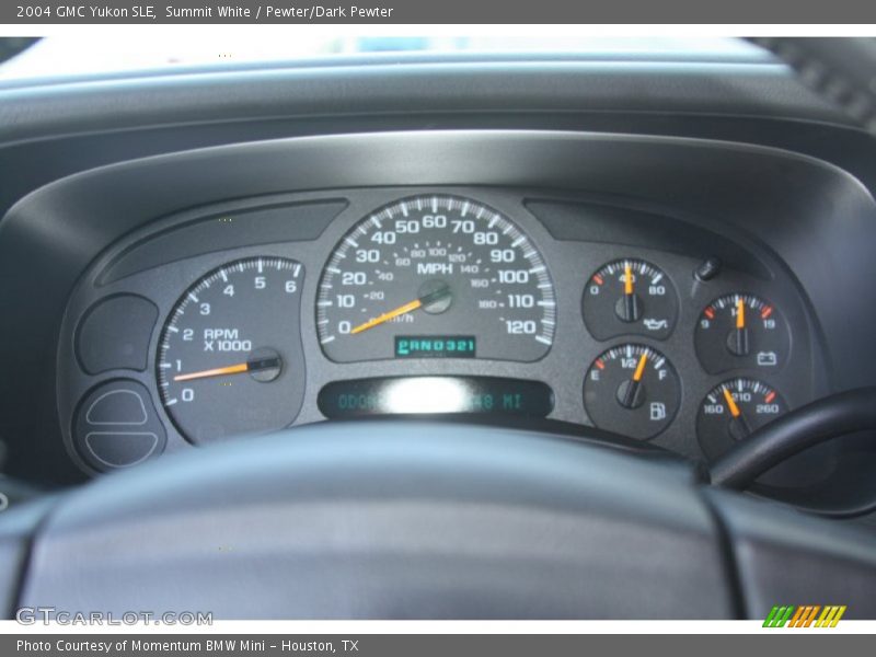 Summit White / Pewter/Dark Pewter 2004 GMC Yukon SLE