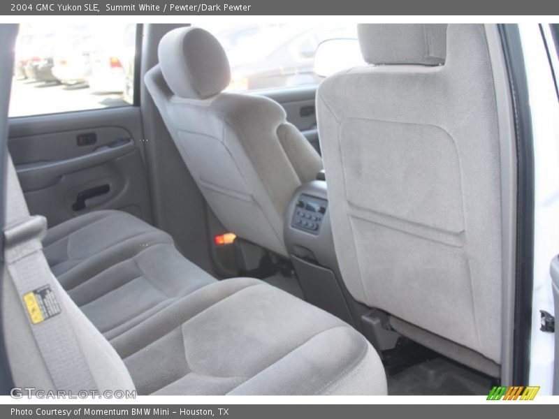 Summit White / Pewter/Dark Pewter 2004 GMC Yukon SLE