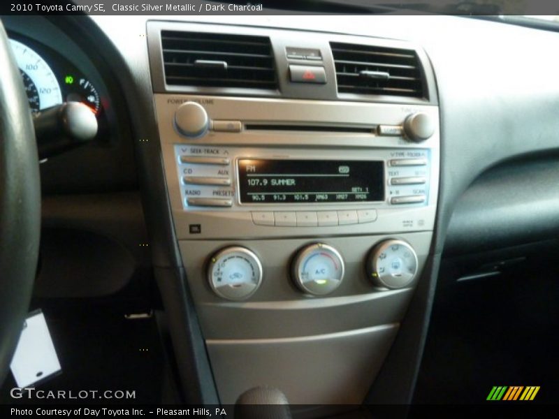 Classic Silver Metallic / Dark Charcoal 2010 Toyota Camry SE