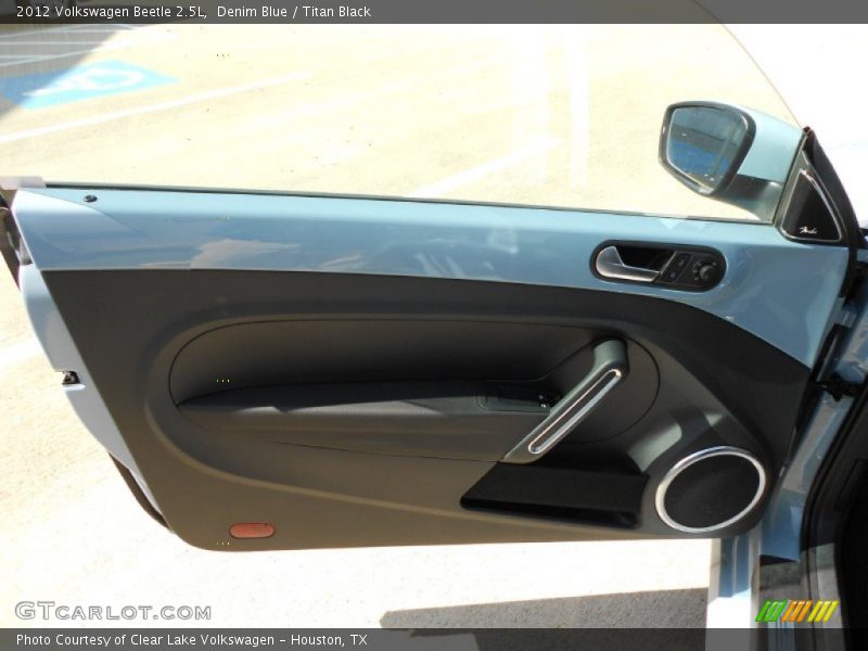 Door Panel of 2012 Beetle 2.5L