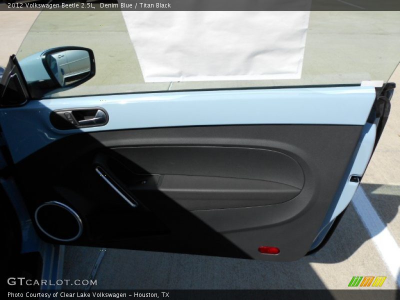 Denim Blue / Titan Black 2012 Volkswagen Beetle 2.5L