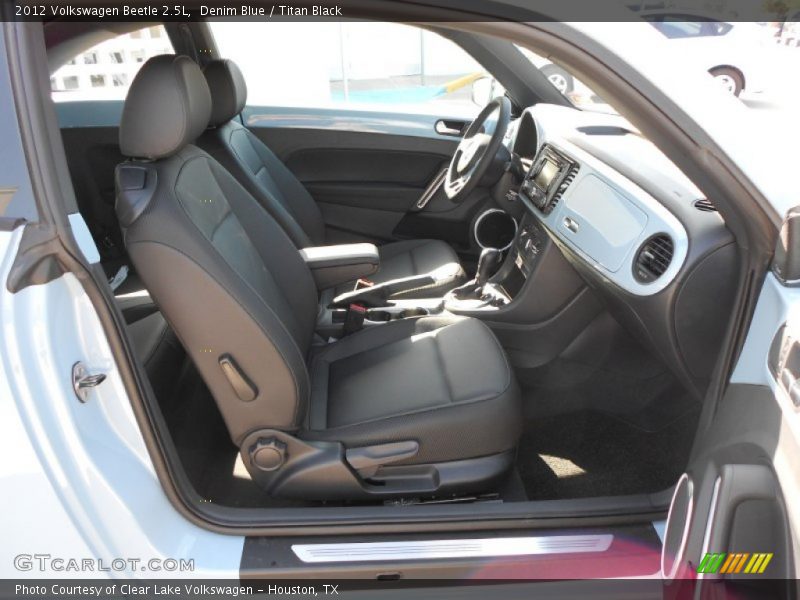  2012 Beetle 2.5L Titan Black Interior