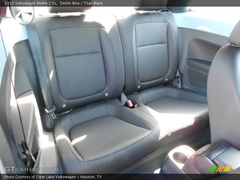  2012 Beetle 2.5L Titan Black Interior