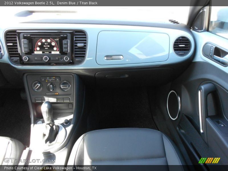 Dashboard of 2012 Beetle 2.5L