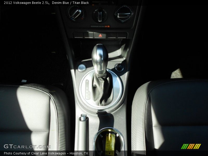 Denim Blue / Titan Black 2012 Volkswagen Beetle 2.5L
