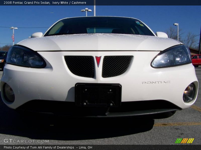 Ivory White / Cashmere 2008 Pontiac Grand Prix Sedan