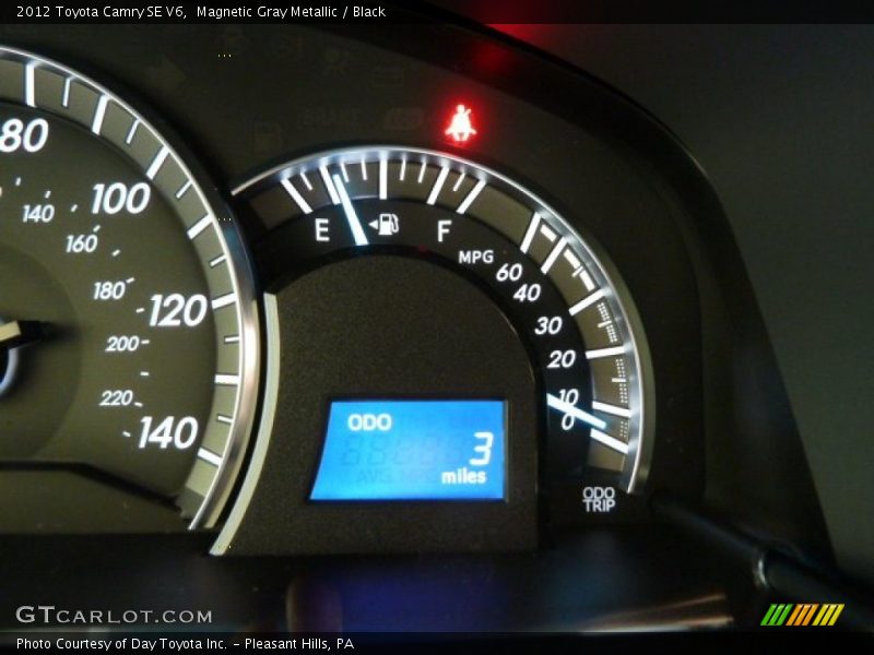 Magnetic Gray Metallic / Black 2012 Toyota Camry SE V6
