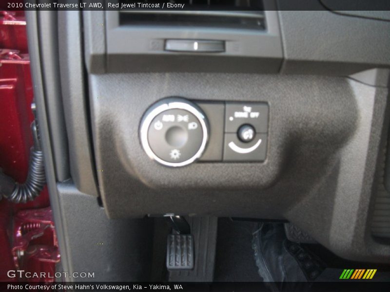 Red Jewel Tintcoat / Ebony 2010 Chevrolet Traverse LT AWD