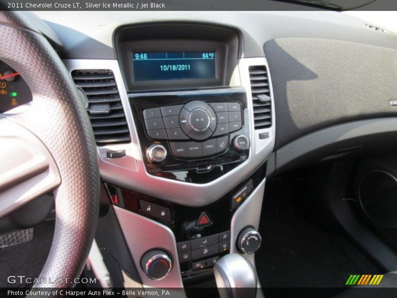 Silver Ice Metallic / Jet Black 2011 Chevrolet Cruze LT