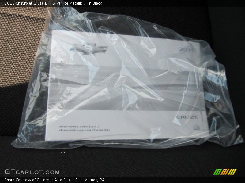 Silver Ice Metallic / Jet Black 2011 Chevrolet Cruze LT